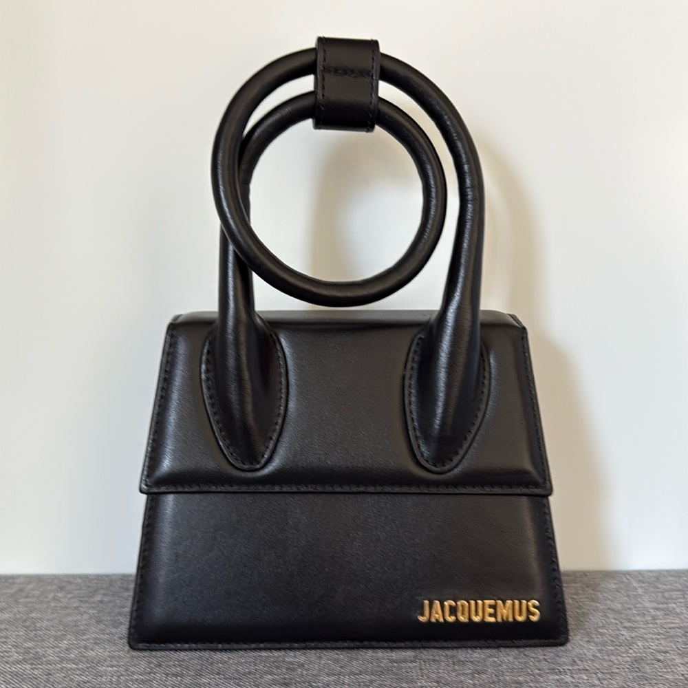 JACQUEMUS - The Medium Chiquito